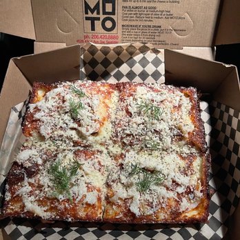 MOTO - Crab - light pizza. Tasty and beautiful. My 16th at old is super picky and loved this one! - Pizza Near Me - Seattle, Washington