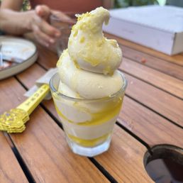 Soft serve Soft serve