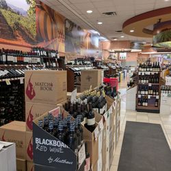 Shop Rite Pearl River Liquors - Entrance