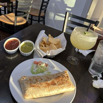 Don Juan's Mexican Grill - Green chili burrito and a regular margarita - Mexican Near Me - Glendale, Arizona