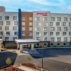 Hampton Inn by Hilton St Louis Airport - Exterior