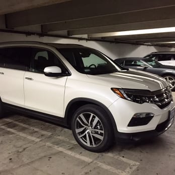 Freeway Honda - 2016 Pilot Elite - Car Dealers Near Me - Santa Ana, California Freeway Honda - 2016 Pilot Elite - Car Dealers Near Me - Santa Ana, California