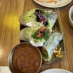 Thongg Ake - 3. Fresh Rolls (2 Rolls)