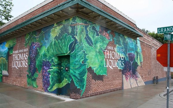 Thomas Liquors by null