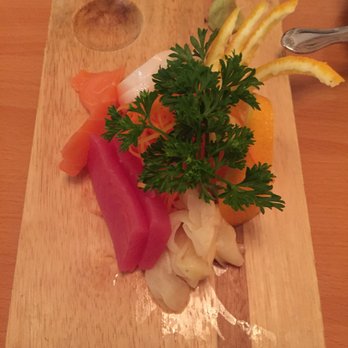Thai Delight Norman - 7 piece Sashimi Appetizer Plate - Thai Near Me - Norman, Oklahoma