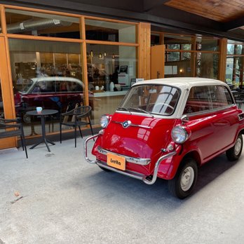Isetta Cafe Bistro - Cafes Near Me - West Vancouver, British Columbia
