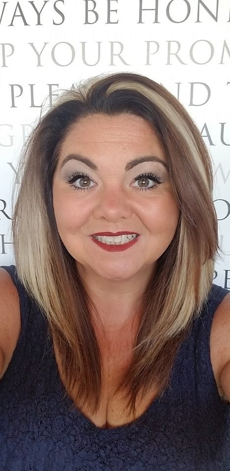 Michelle @ Salon Sorrento Logo