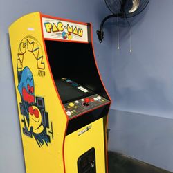 That Handyman Guy - PAC-Man arcade