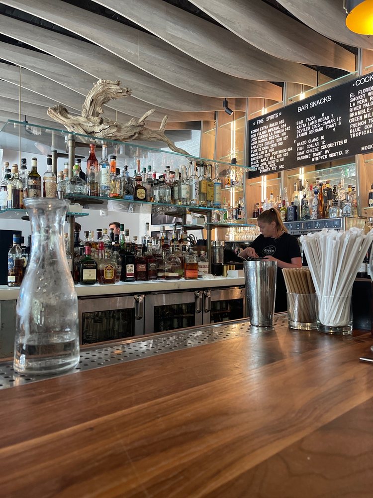 The River Oyster Bar