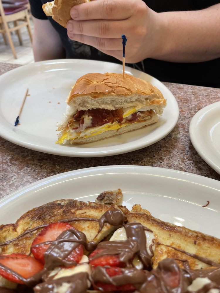 VESTAL DINER Updated September 2024 16 Photos & 18 Reviews 168