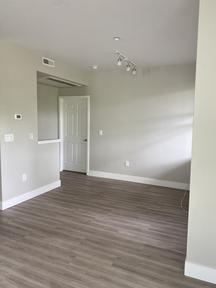 RIVER QUARRY APARTMENTS Updated August 2024 90 Photos & 14 Reviews 1618 S Loggers Pond Pl