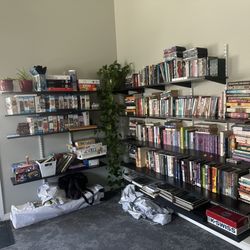 Mountain Home RV Resort - Books and puzzles.