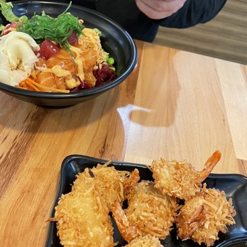 Sweet Octopus Atlanta - Coconut shrimp and poke bowl - Asian Fusion Near Me - Duluth, Georgia