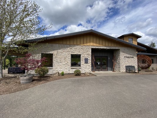 Trisaetum Winery by null