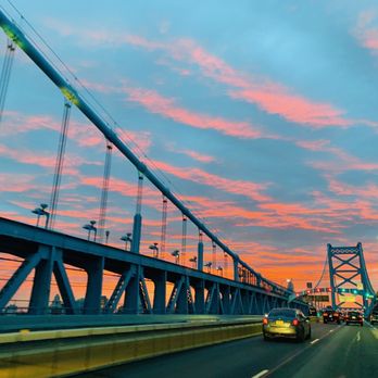 Benjamin Franklin Bridge - Landmarks & Historical Buildings Near Me - Philadelphia, Pennsylvania