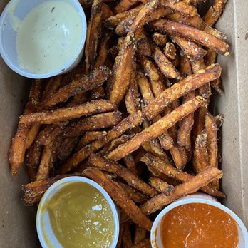 Mountain Rambler Brewery - Basket of Sweet Potato Fries - New American Near Me - Bishop, California