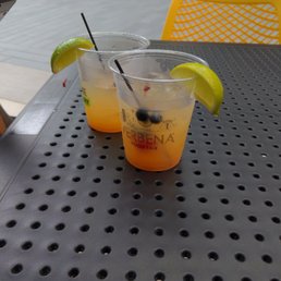 White sangria it's delicious and refreshing White sangria it's delicious and refreshing