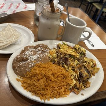 Loaded Cafe Restaurants Lawndale - Machaca Plate - Burgers Near Me - Lawndale, California Loaded Cafe Restaurants Lawndale - Machaca Plate - Burgers Near Me - Lawndale, California