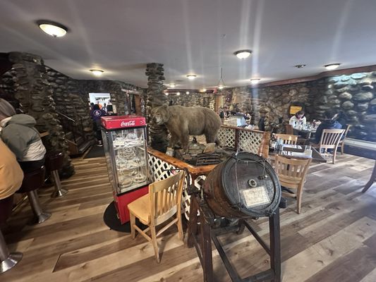 Gwennie's Old Alaska Restaurant by null