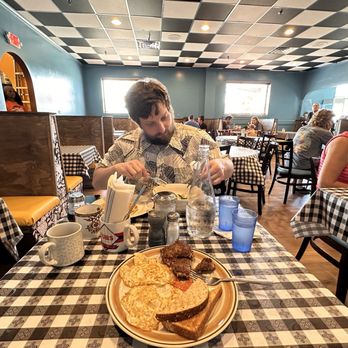 Lazy Daisy Diner & Cafe - Diners Near Me - Urbana, Illinois Lazy Daisy Diner & Cafe - Diners Near Me - Urbana, Illinois