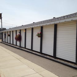 Half Moon Inn - Street view