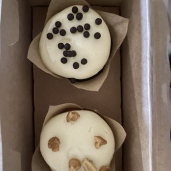 Urban Cookies Bakeshop - Phoenix - Brown Velvet Carrot Cake - Bakeries Near Me - Phoenix, Arizona Urban Cookies Bakeshop - Phoenix - Brown Velvet Carrot Cake - Bakeries Near Me - Phoenix, Arizona