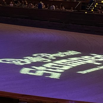 Dolly Parton's Stampede - Show arena / They said they used a dog mist to keep dust in arena and not on guests - Performing Arts Near Me - Pigeon Forge, Tennessee