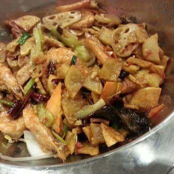 Duo-Pot 一鍋兩吃 - shrimp dry pot $28 including tax - overpriced - Szechuan Near Me - Rowland Heights, California