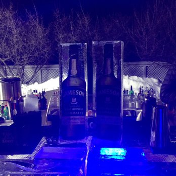 Wolfe's Tavern - Fire & Ice event - Bars Near Me - Wolfeboro, New Hampshire