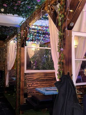 R&R Bar by null