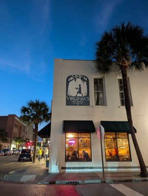 Virginia's On King by null