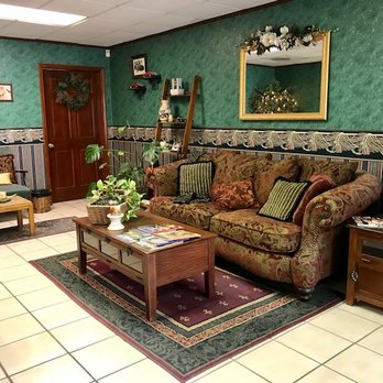 Myrtle Beach Collision Center - Come and sit in our comfortable waiting area. - Body Shops Near Me - Myrtle Beach, South Carolina