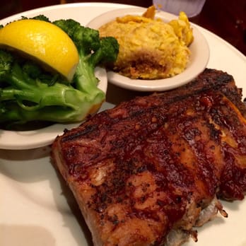 Blue Dixie Kitchen - Half slab of ribs - American Near Me - Houston, Texas
