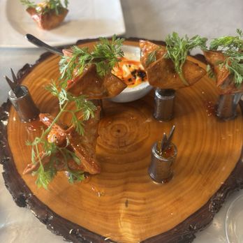 Willow Vegan Bistro - Crispy Crab Rangoons - Vegan Near Me - New York, New York
