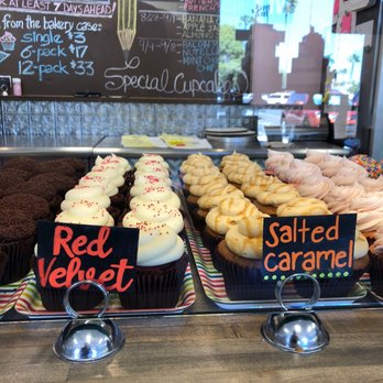 Sugarlips Cakery - Bakeries Near Me - Mesa, Arizona Sugarlips Cakery - Bakeries Near Me - Mesa, Arizona