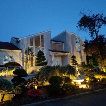 Grounded Electric - New Installation of landscape lighting at a property in Englewood, New Jersey. - Electricians Near Me - Bergenfield, New Jersey Grounded Electric - New Installation of landscape lighting at a property in Englewood, New Jersey. - Electricians Near Me - Bergenfield, New Jersey