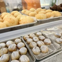 Bōm Dough - Pao de queijo