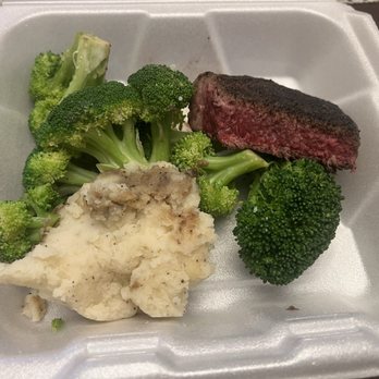 Joe's Italian - Sirloin cooked medium with mashed potatoes and broccoli - Italian Near Me - Alabaster, Alabama