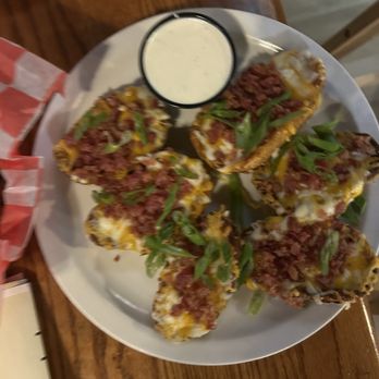 Big Walnut Grill - American Near Me - Sunbury, Ohio
