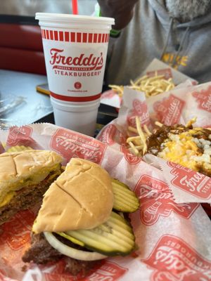 Freddy's Frozen Custard & Steakburgers