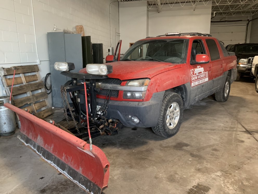 IA AUTO SOLUTIONS Updated September 2024 14 Photos 4512 N 127th