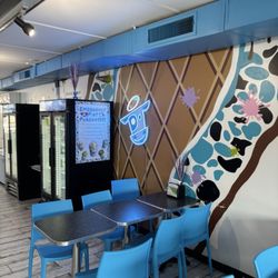 Holy Cow Ice Cream Cafe