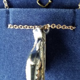 A chain loop was added at no extra cost. Great custom work. A chain loop was added at no extra cost. Great custom work.