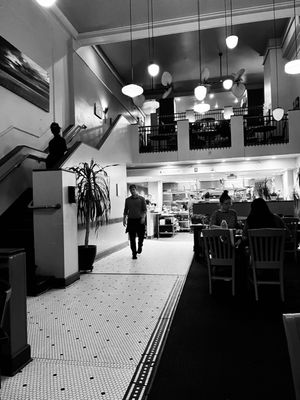 Merchants Pub & Plate by null