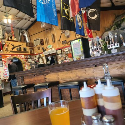 Red House BBQ by null