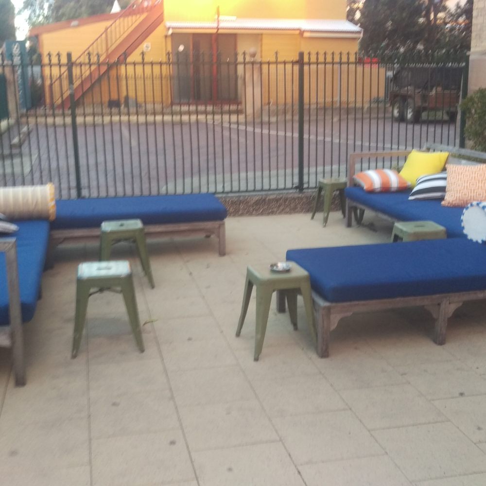 Customs House Hotel - Outdoor Seating - French Near Me - Newcastle, NSW