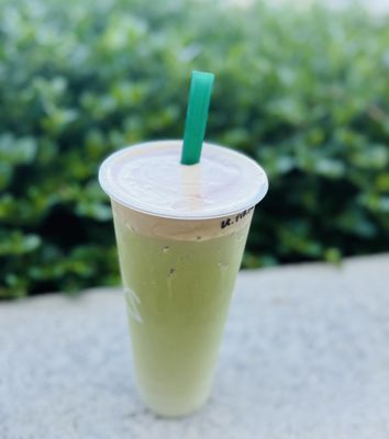 OMOMO TEA SHOPPE by null