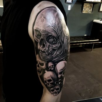 Spring St. Tattoo - Tattoo by Lee Rowlett - Tattoo Near Me - Jeffersonville, Indiana