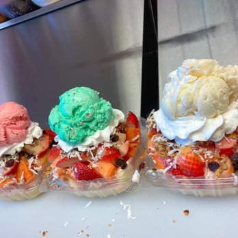 Neveria El Buen Sabor - three ice cream sundaes - Gelato Near Me - Omaha, Nebraska Neveria El Buen Sabor - three ice cream sundaes - Gelato Near Me - Omaha, Nebraska
