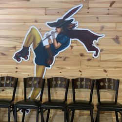 Pied Piper Skatery - Mascot and skate changing area